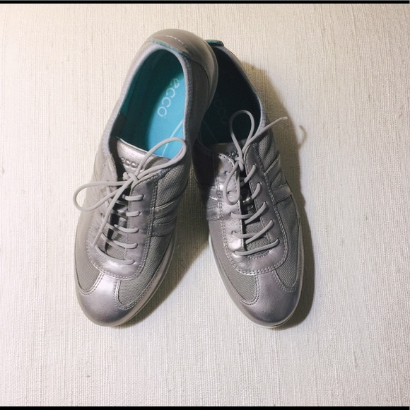 Ecco Women’s Blume Lace Sneakers - Picture 2 of 16